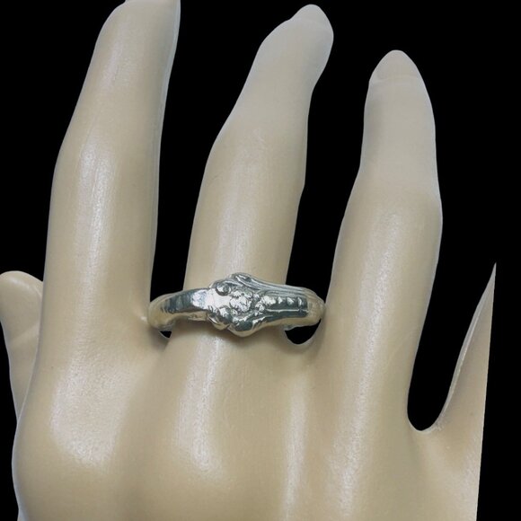 Antique British Silverware Ring Artisan Crafted from Silver Plated Bread Fork - Picture 8 of 14